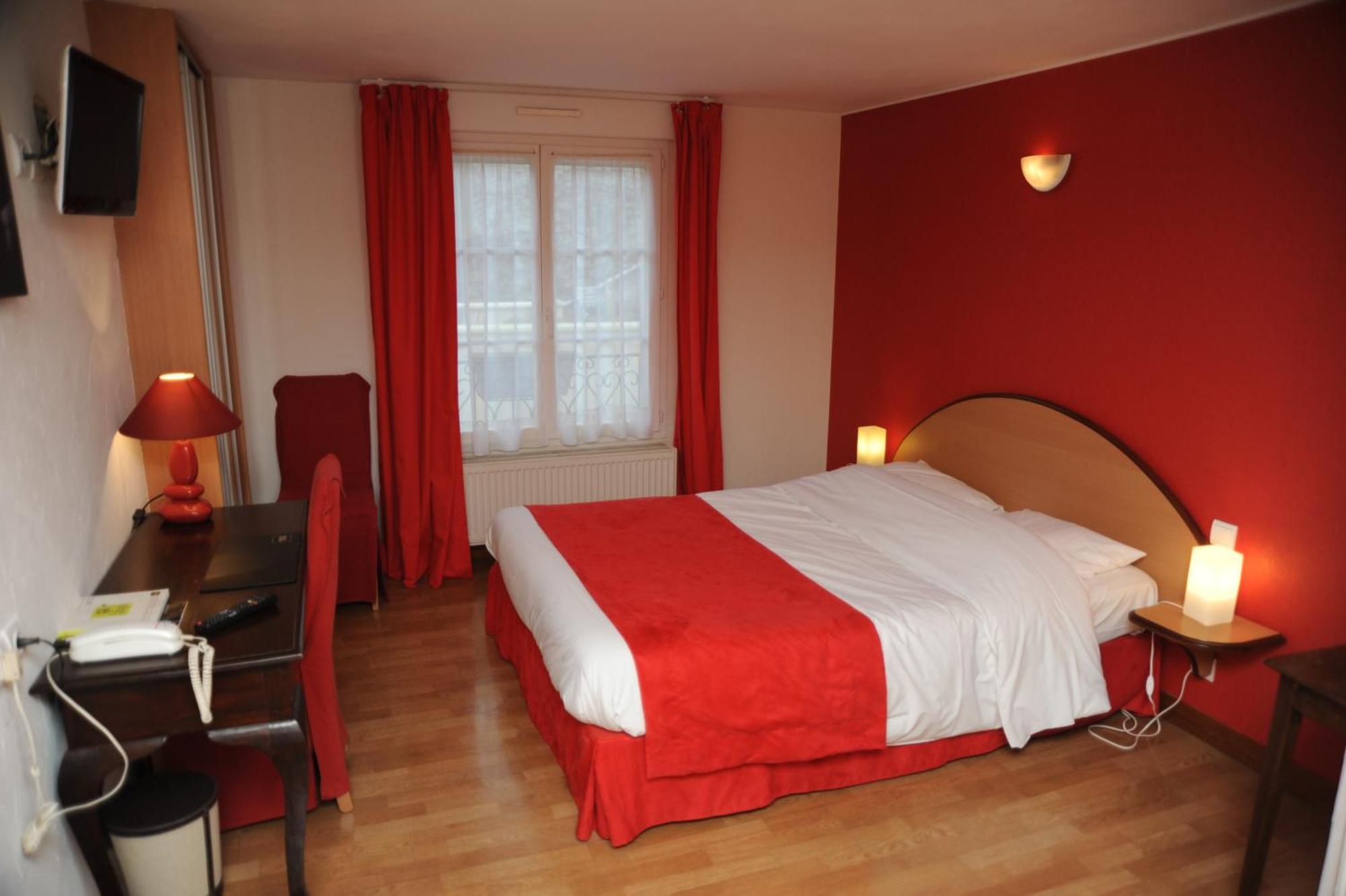 Logis - Hotel Restaurant L'Ecu De France Malesherbes Exteriör bild
